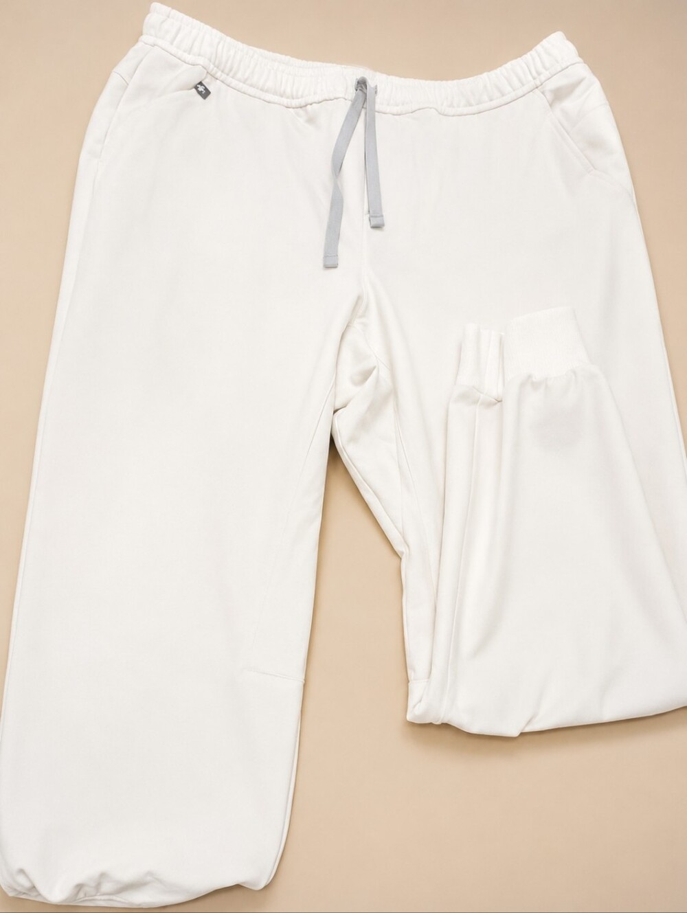 🔥 RARE FIGS XXL Limited Edition White Scrub Set — Like New! 🔥 XXL WOMENS - Picture 3 of 4
